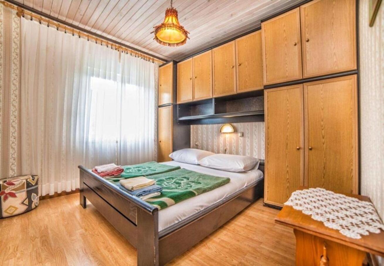Apartments Dusa Banjol Exterior photo