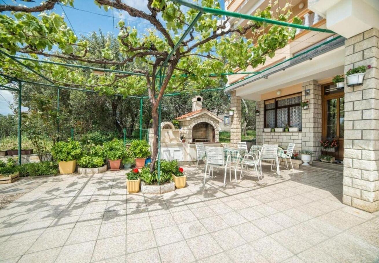 Apartments Dusa Banjol Exterior photo